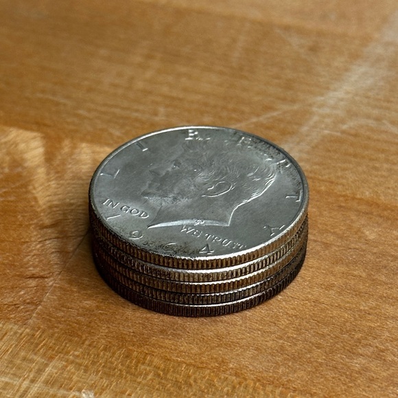 5 Rare Kennedy Half Dollars - 1964 - Picture 14 of 16